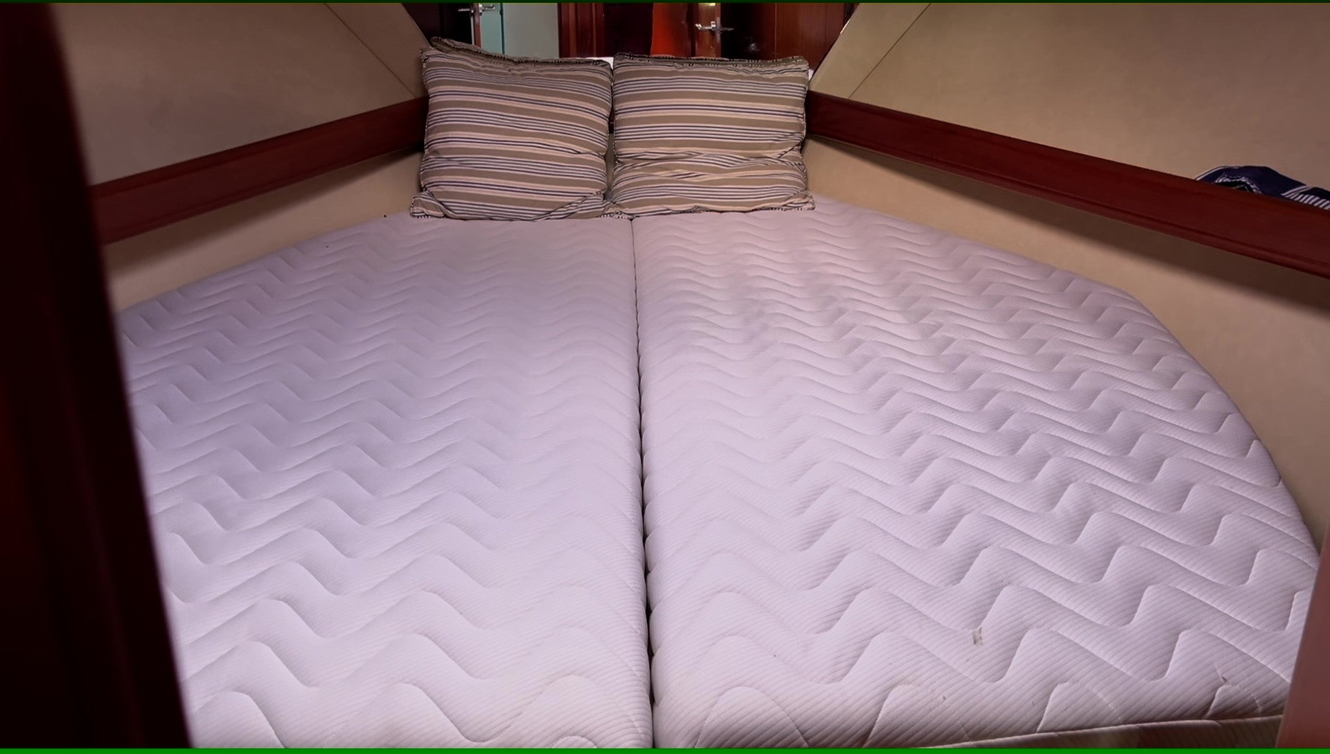 BENETEAU ANTARES 12 - 1ère main état exceptionnel