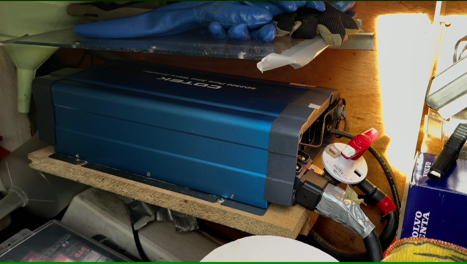 BENETEAU ANTARES 12 - 1ère main état exceptionnel