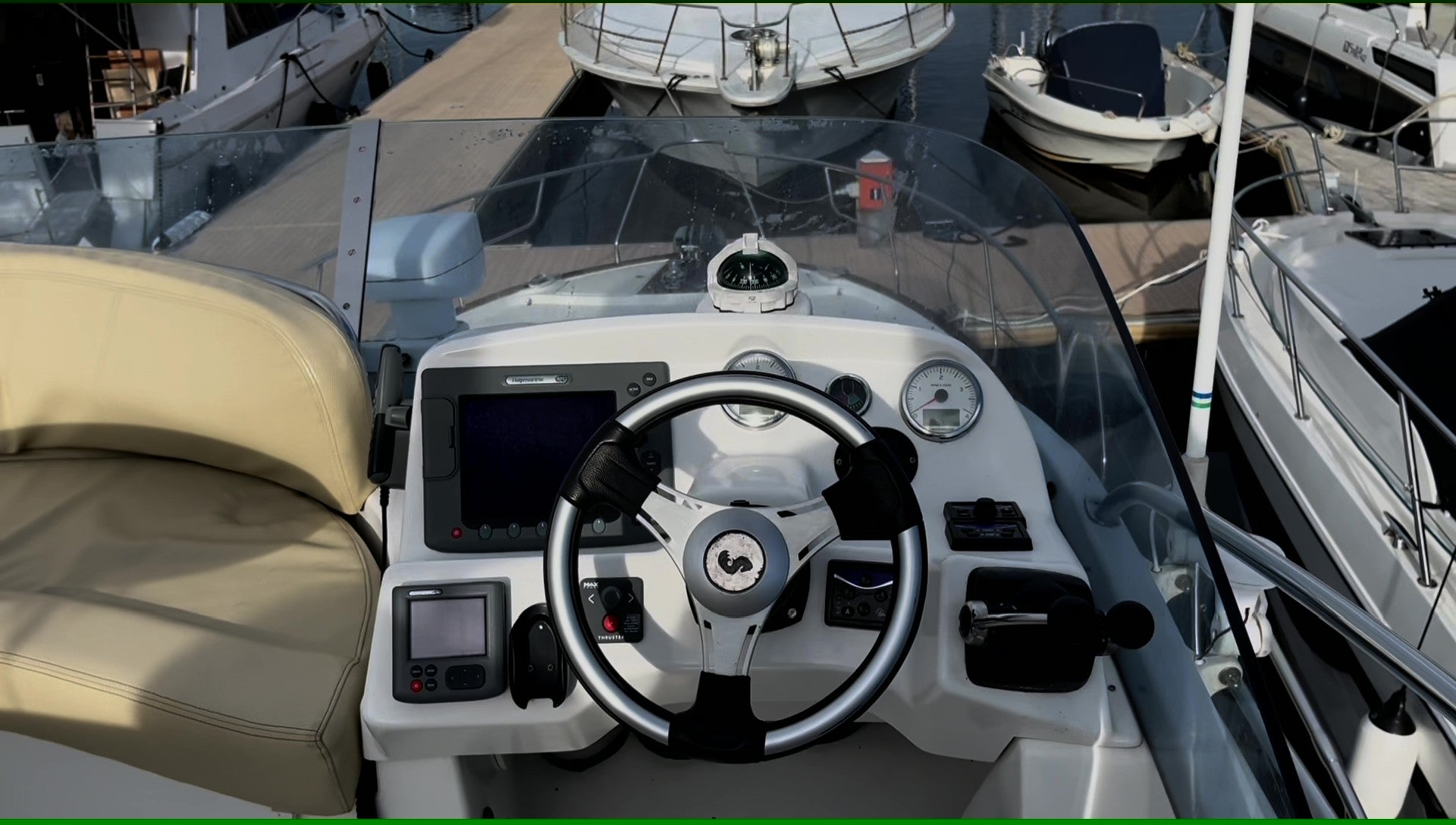 BENETEAU ANTARES 12 - 1ère main état exceptionnel