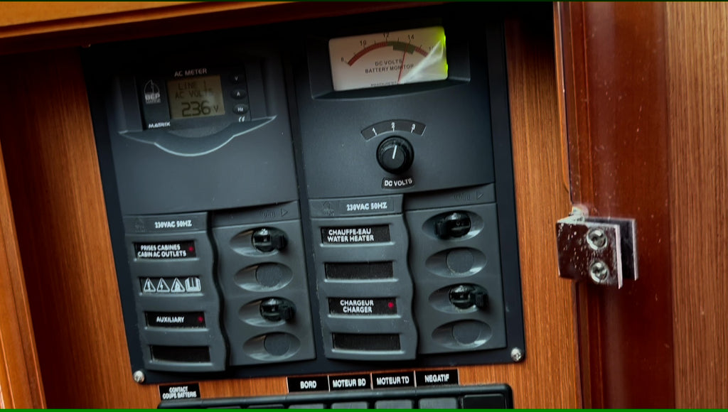 BENETEAU ANTARES 12 - 1ère main état exceptionnel